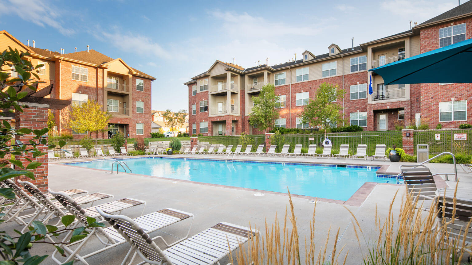 West Omaha Apartments - Broadmoor